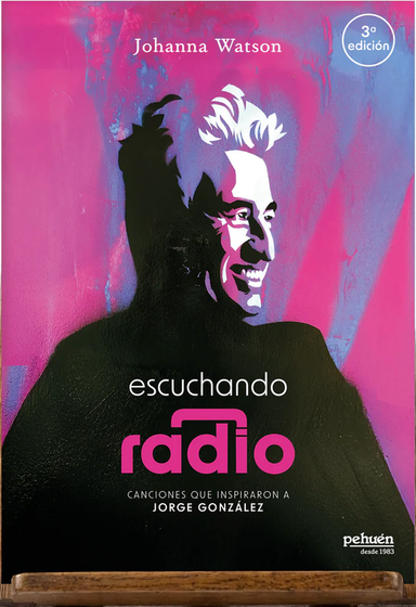 Portada de Escuchando radio